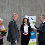 Franz Müntefering überreicht den GERAS-Preis